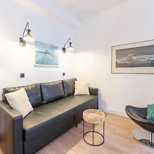  Appartement Belle Renovation Moderne Au Coeur Du Panier